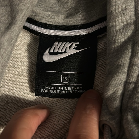 Nike hoodie🩶🖤 - Picture 7 of 8